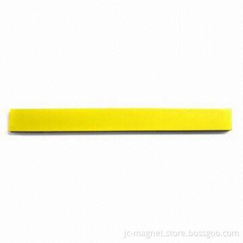 Rubber Magnet/Magnetic Strip, in Yellow PVC/Adhesive, Various Sizes are Available